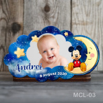 magnet decupat norisor cu Mickey pe luna